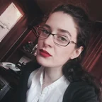 Katie, author of Katie Tutorials